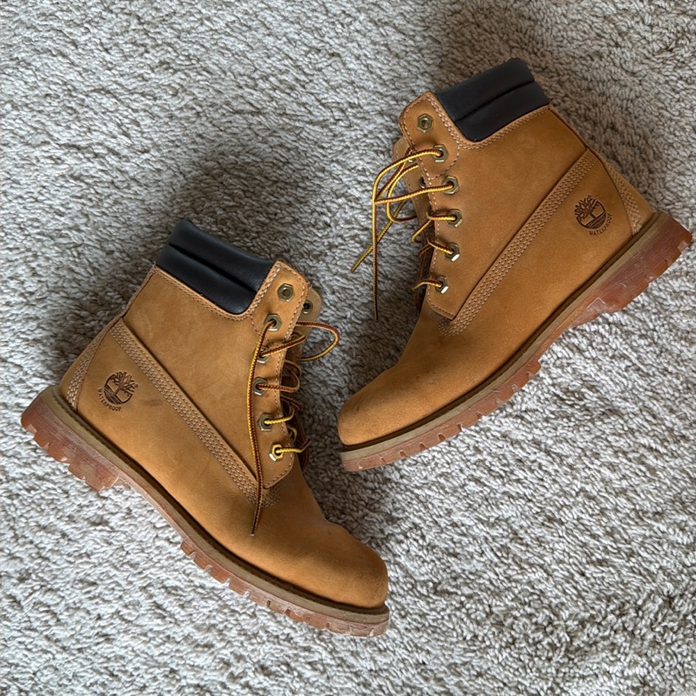 TIMBERLAND BOOTS